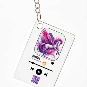 LLAVERO PEGASO MORADO PERSONALIZADO CON EL NOMBRE, QR Y DEDICATORIA.